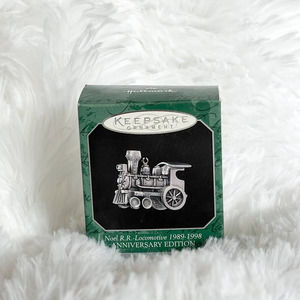 Hallmark Noes RR Locomotive train Car Christmas Ornament 1989 to 1998